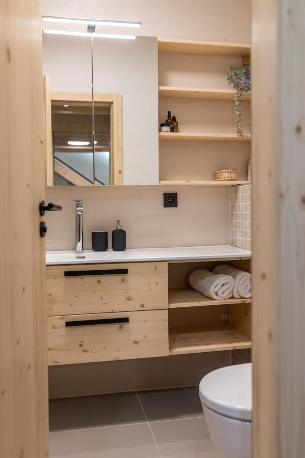 Vila Vlasta Apt. #401 Vysoke Tatry Bagian luar foto